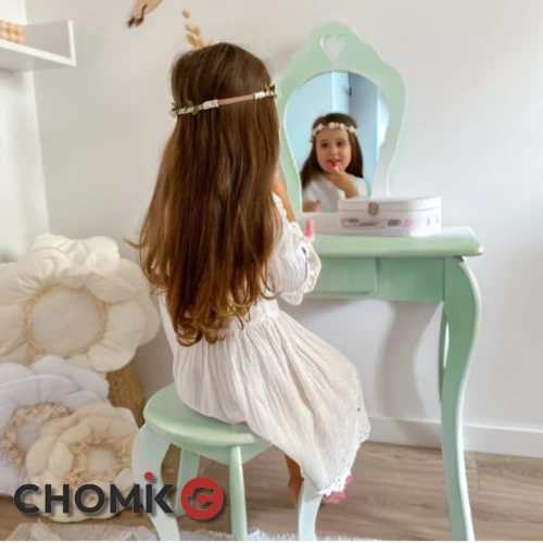 Простір для особистих речей: Простір для особистих речей: