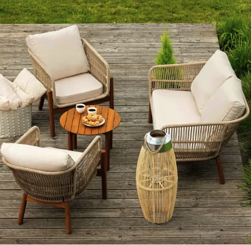 Практический журнальный столик