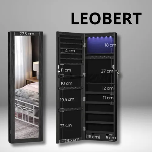 Велике дзеркало для зручної примірки