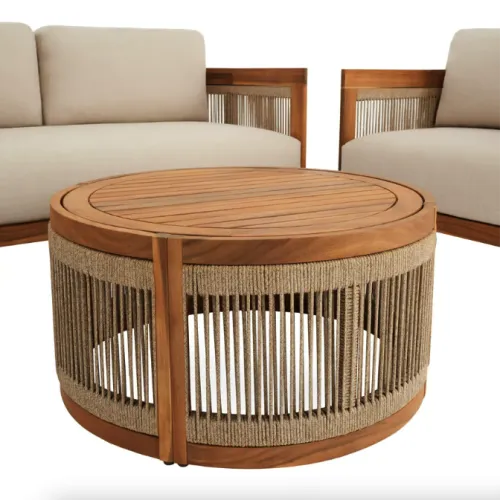 Изящный журнальный столик